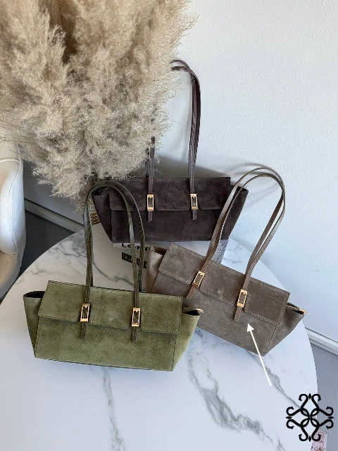 taupe.jpg
