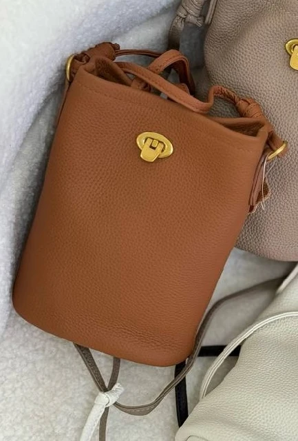 brown_cognac.webp