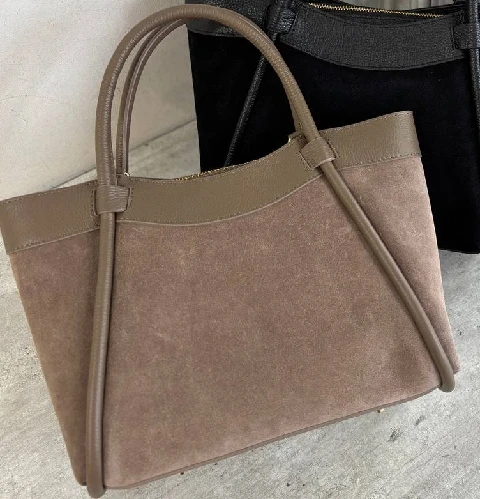 taupe.jpg
