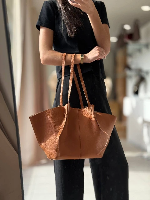 Ādas pleca soma 8010