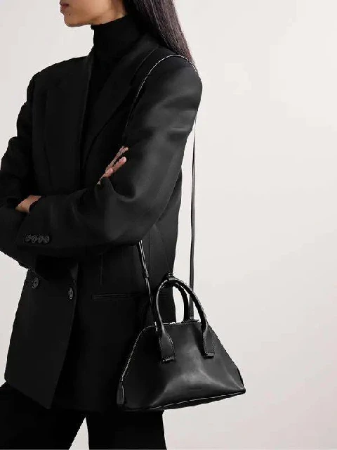 Ādas rokassoma 8095