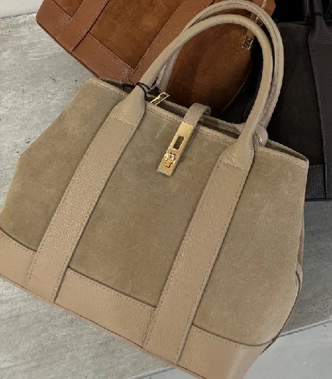 taupe.jpg