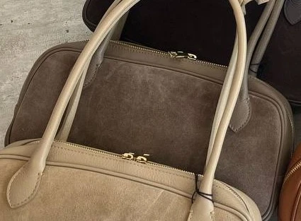 taupe.jpg
