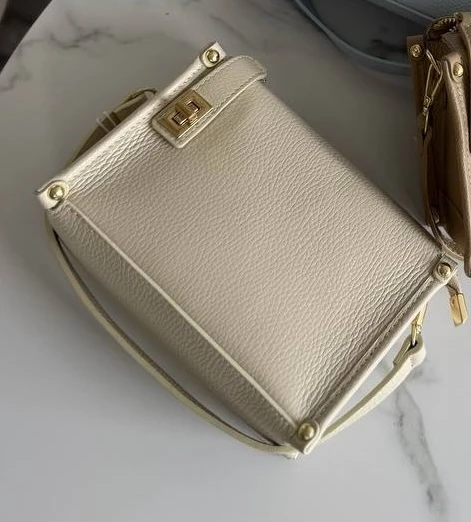 beige_.jpg