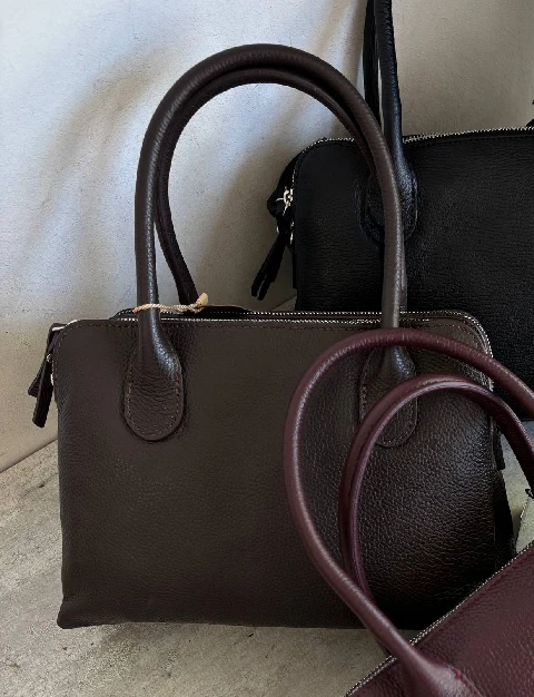 brown_cognac.webp